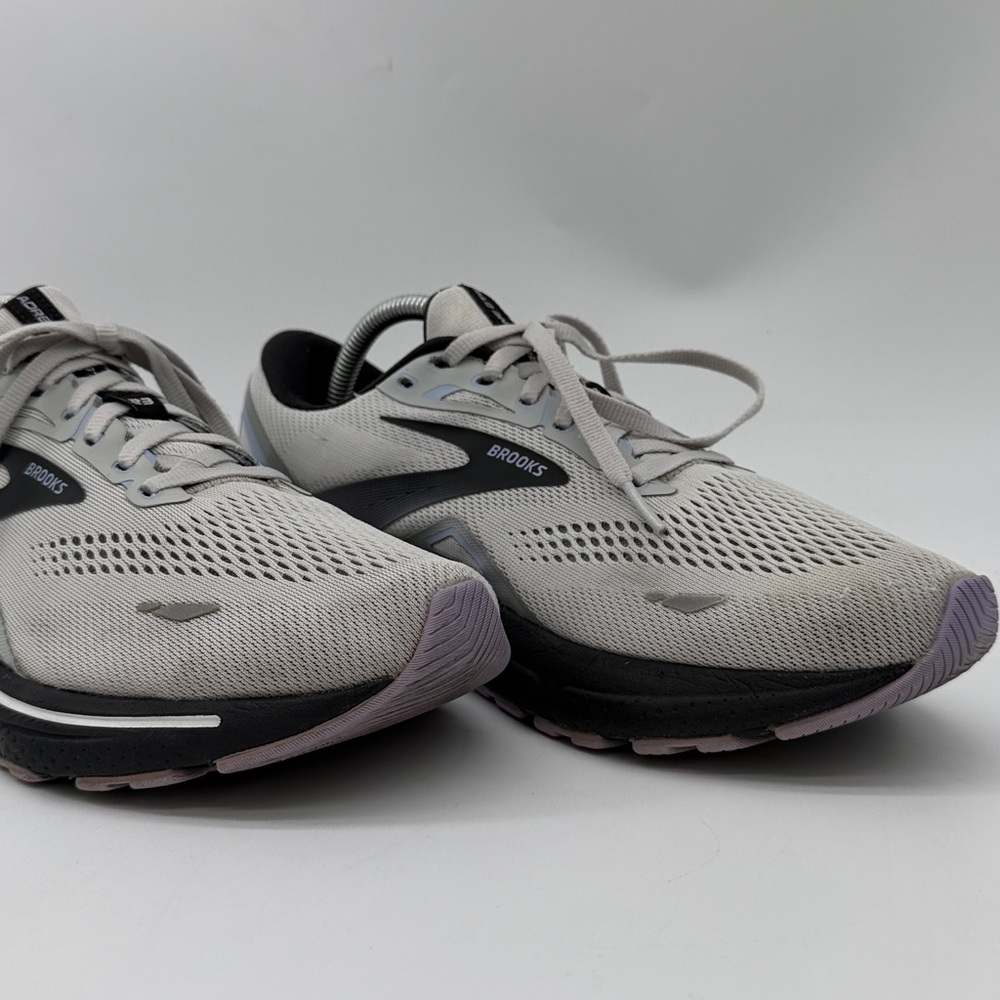 Brooks Adrenaline GTS Men’s Running Shoes in Light Gray and Black - Picture 6 of 16